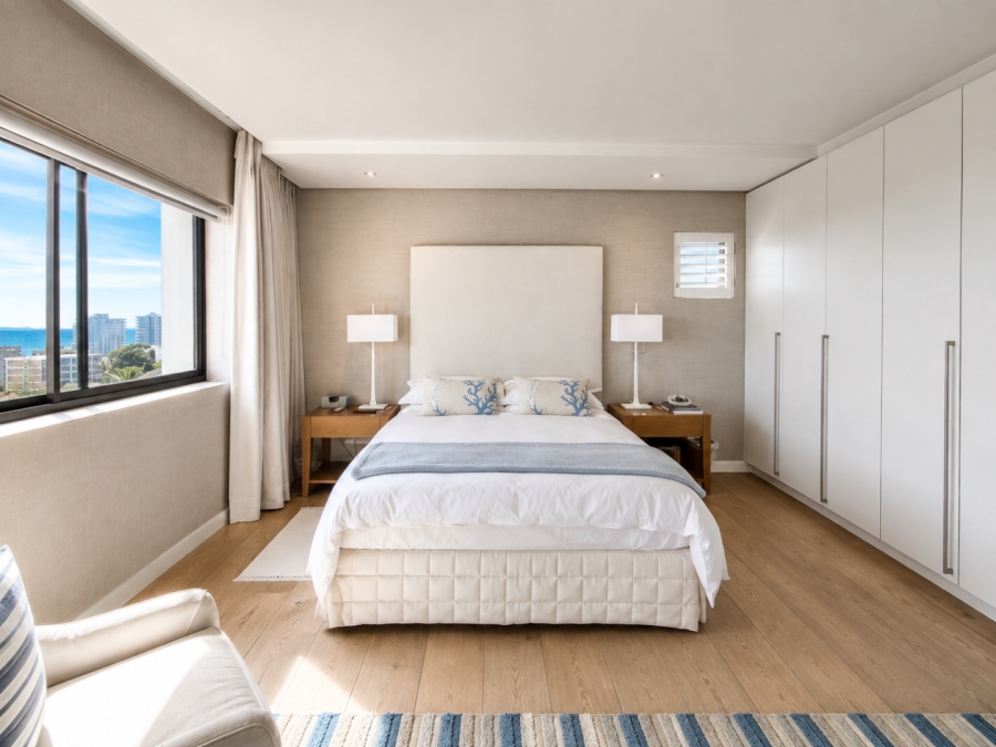 2 Bedroom Property for Sale in Sea Point Western Cape